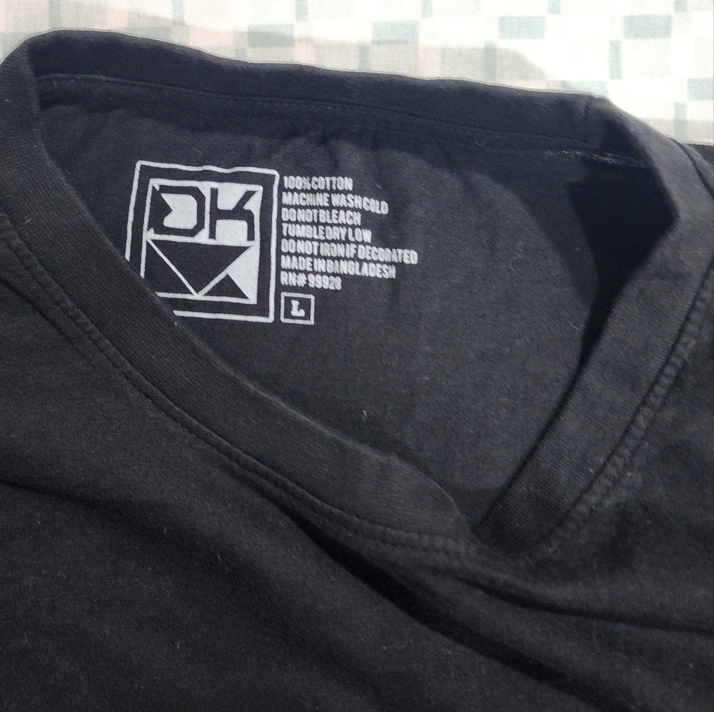 DK tee - Picture 2 of 2